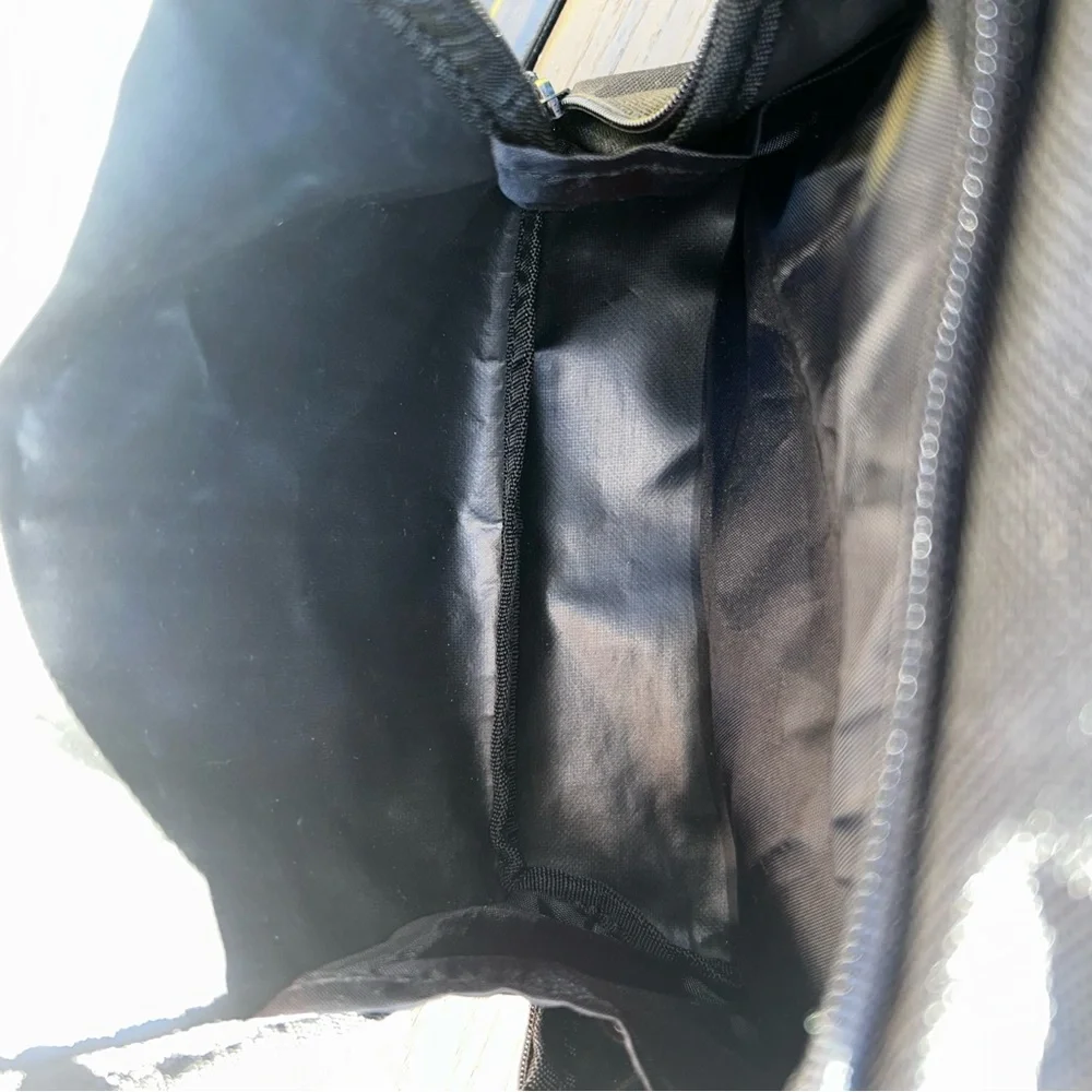 Case XX Rare Branded Duffle Bag With Insulated End Pocket Black Large 20x11x10